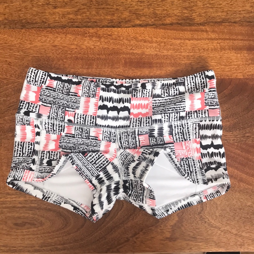 Fleo LRC Shorts